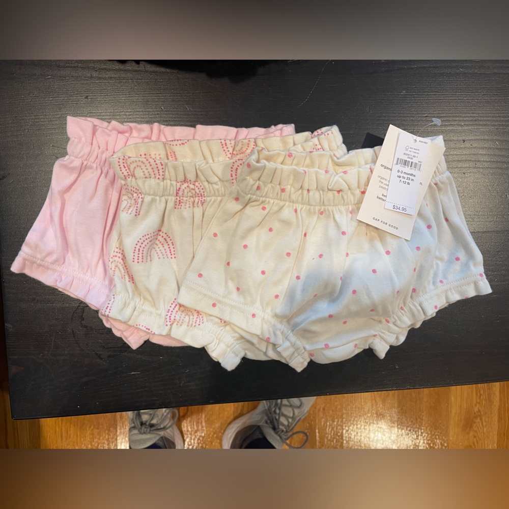 Three pack 0-3 baby girl shorts
